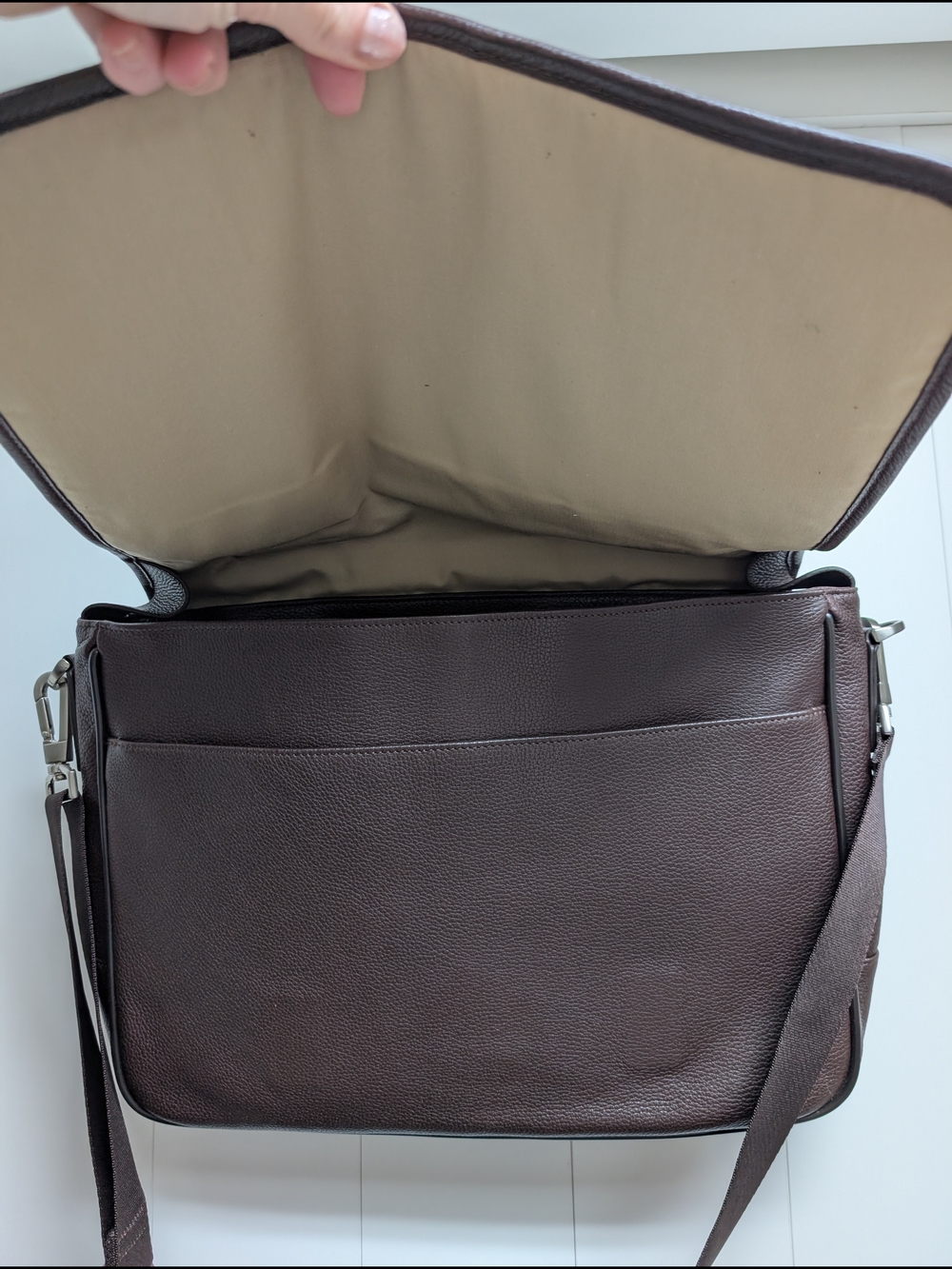 Johnston & Murphy Dark Brown Leather Messenger Bag, J Murphy - Picture 4 of 11